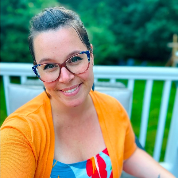 Meet your Posher, Lindsay - Picture 1 of 1